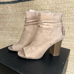 Women's Tan Ankle Boots